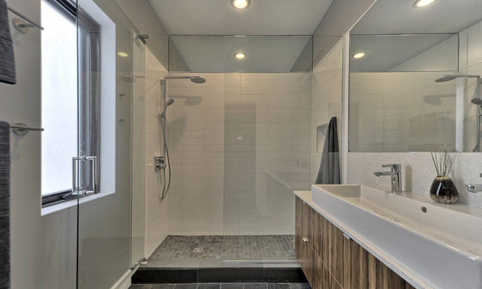Luxurious Bathrooms Custom Shower Installations in Warner Robins, GA